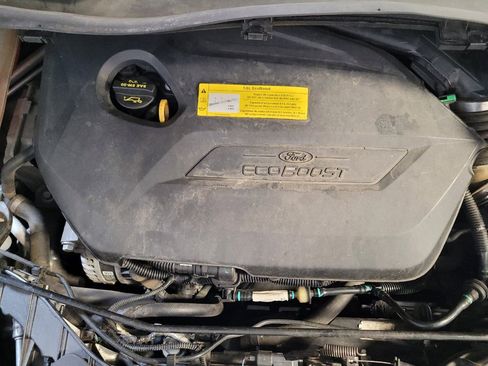 Used 2016 Ford Escape SE w/ SE Chrome Package FWD image 30