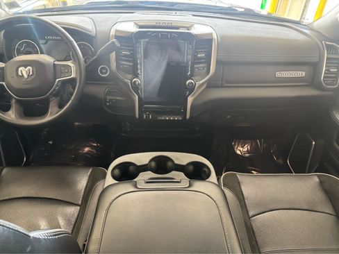 Used 2024 RAM 2500 Laramie AWD/4WD image 19