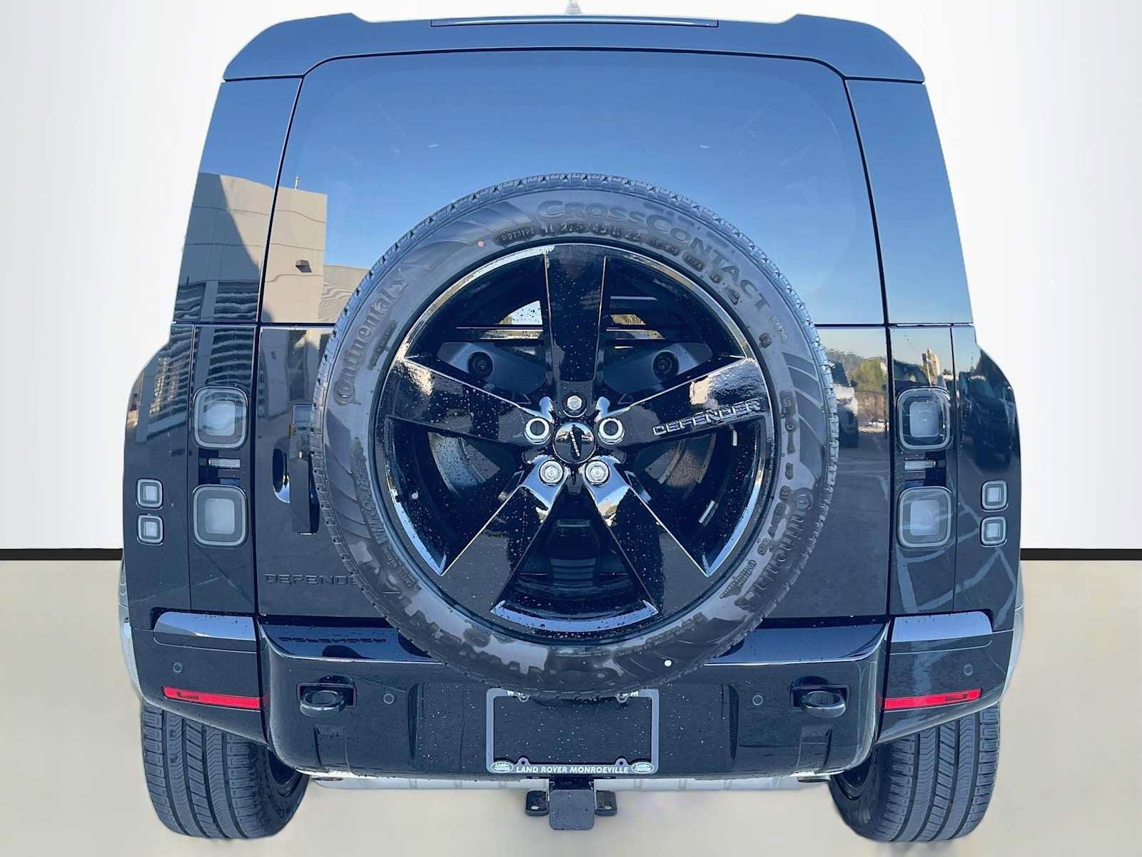 New 2026 Land Rover Defender 110 X-Dynamic SE AWD/4WD image 4