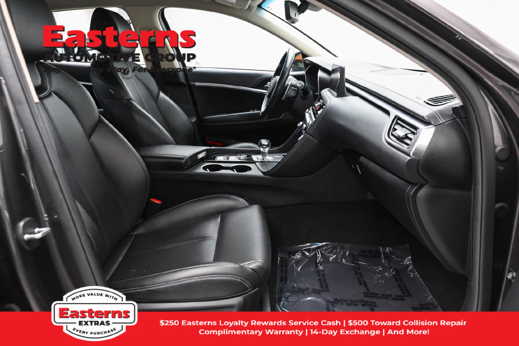 Used 2025 Genesis G70 2.5T RWD image 26