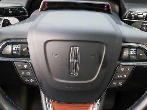 Used 2024 Lincoln Navigator Reserve image 10