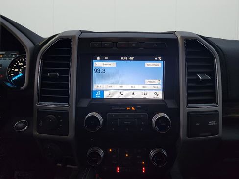 Used 2018 Ford F150 Lariat w/ Equipment Group 502A Luxury image 20