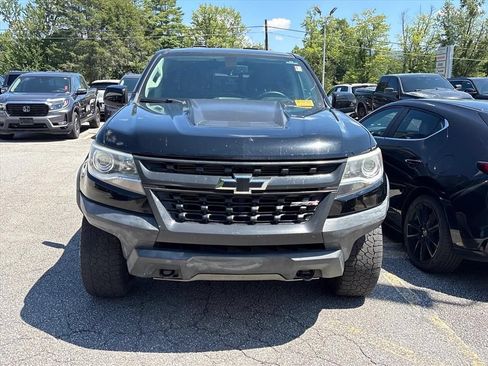 Used 2018 Chevrolet Colorado ZR2 w/ ZR2 Midnight Special Edition AWD/4WD image 2