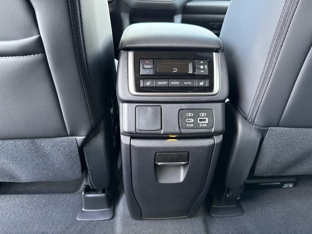 New 2026 Subaru Ascent Limited AWD/4WD image 17