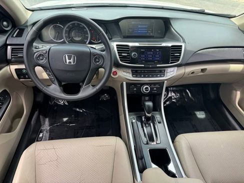 Used 2015 Honda Accord EX-L image 6