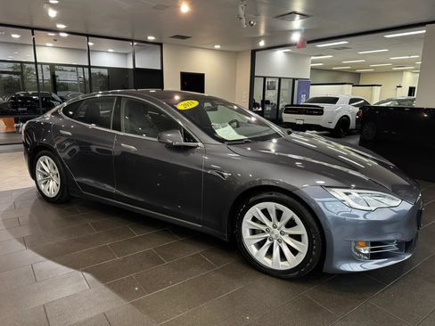 Used 2018 Tesla Model S 100D AWD/4WD image 6