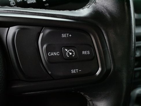 Used 2022 Jeep Wrangler Willys image 25