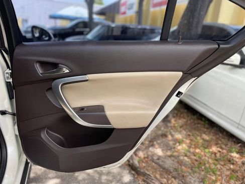 Used 2013 Buick Regal Premium FWD image 31