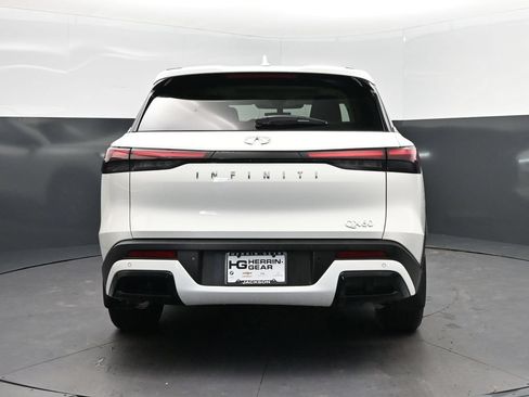 Certified 2025 INFINITI QX60 Pure FWD image 6