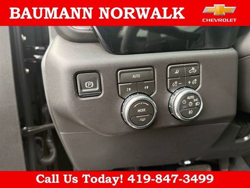 Used 2026 GMC Sierra 1500 Elevation w/ Elevation Premium Package image 17