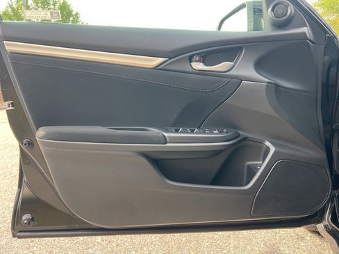 Used 2020 Honda Civic EX image 9
