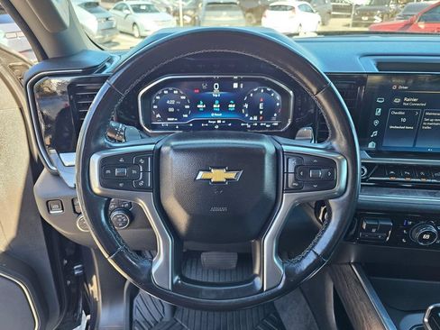 Used 2022 Chevrolet Silverado 1500 LTZ AWD/4WD image 23