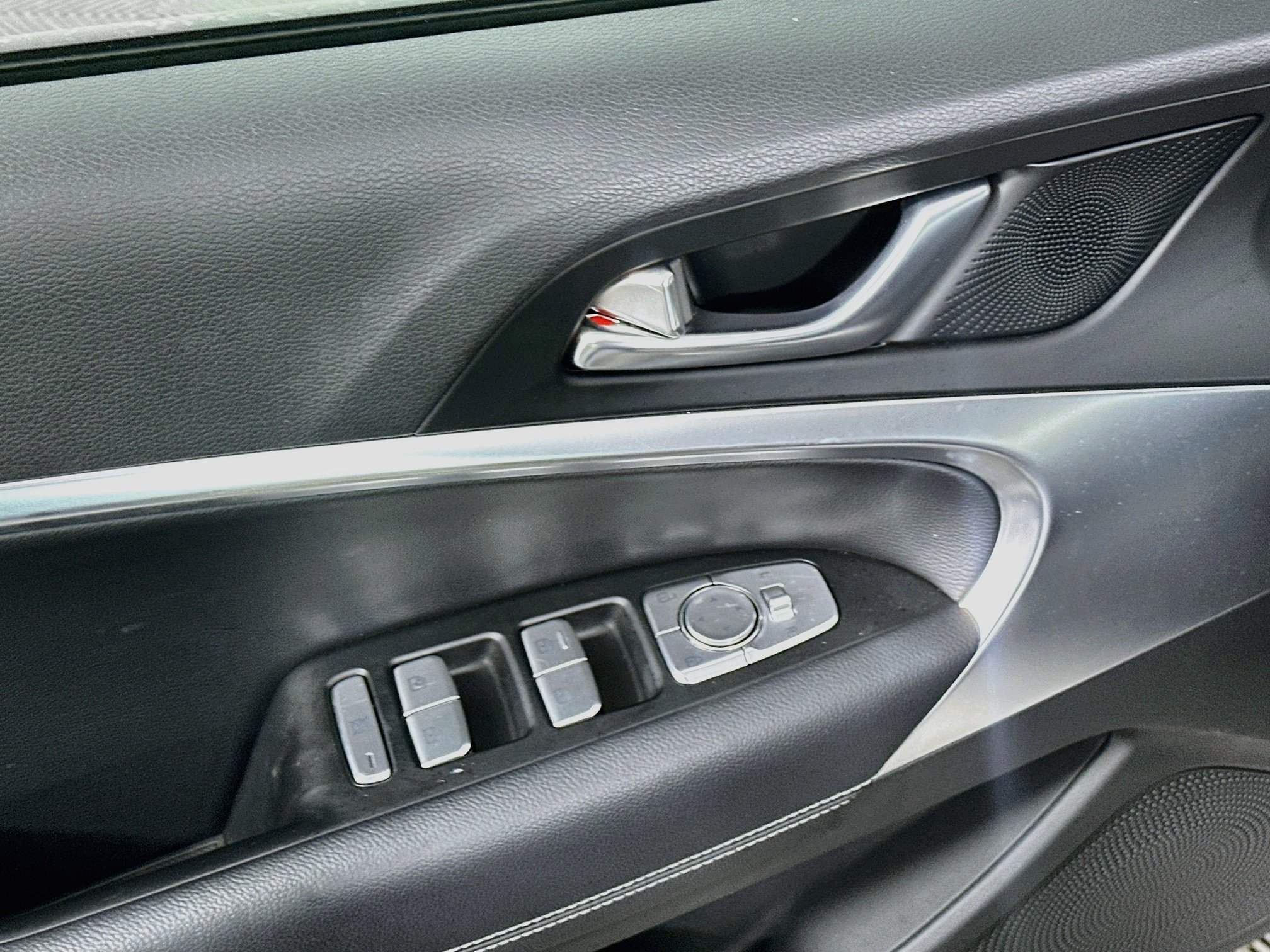 Used 2026 Genesis G70 2.5T RWD image 15
