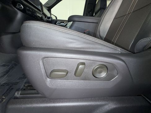 Used 2024 Chevrolet Silverado 1500 High Country w/ High Country Premium Package AWD/4WD image 14