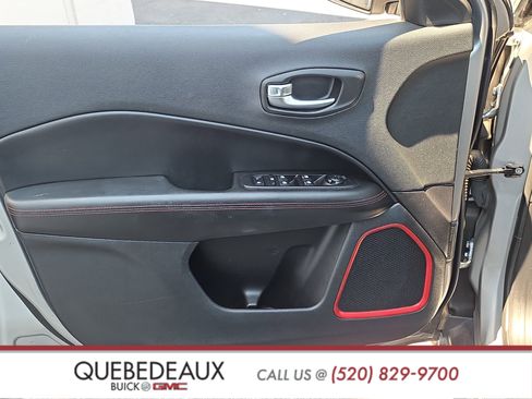 Used 2019 Jeep Compass Trailhawk AWD/4WD image 10