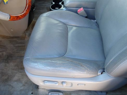 Used 2008 Toyota Sienna XLE Limited image 24