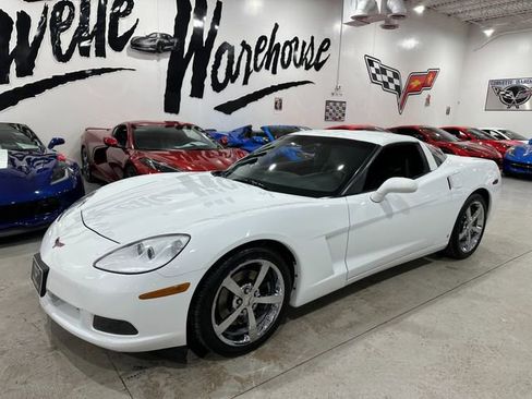 Used 2009 Chevrolet Corvette Coupe w/ Preferred Equipment Group image 24