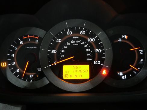 Used 2011 Toyota RAV4 4WD w/ Base L4 Extra Value Pkg image 13