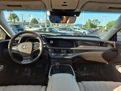 Used 2018 Lexus LS 500 w/ Luxury Package RWD image 13