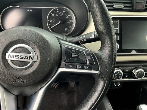 Used 2021 Nissan Versa SV image 15