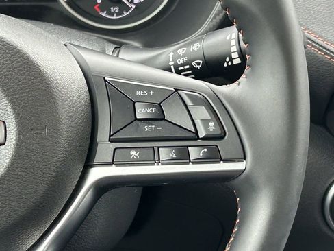 Certified 2025 Nissan Sentra SR image 26