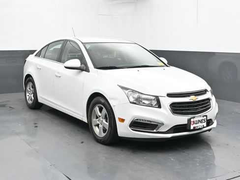 Used 2015 Chevrolet Cruze LT FWD image 5