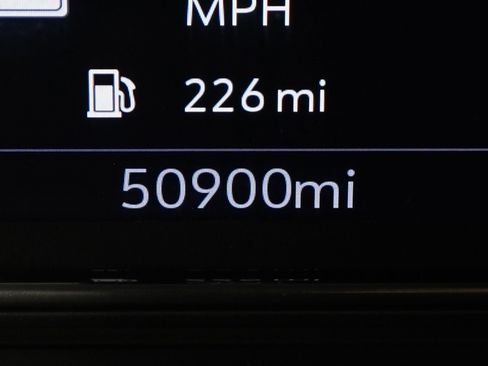 Used 2021 GMC Yukon Denali w/ LPO, Illumination Package image 22