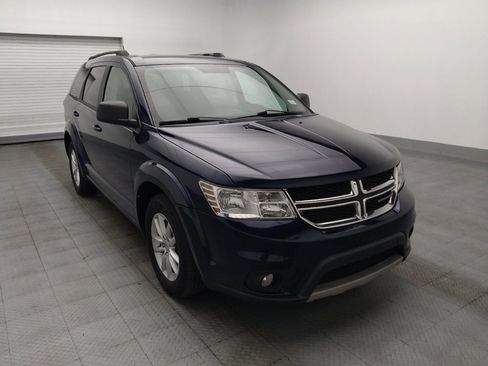 Used 2017 Dodge Journey SXT w/ Comfort/Convenience Group FWD image 13