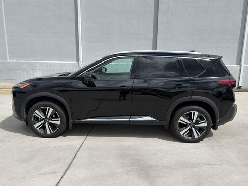 Used 2023 Nissan Rogue SL w/ SL Premium Package AWD/4WD image 2