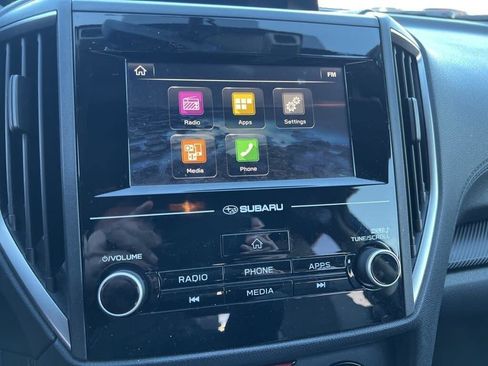 Used 2018 Subaru Crosstrek 2.0i Premium w/ Eyesight System image 8