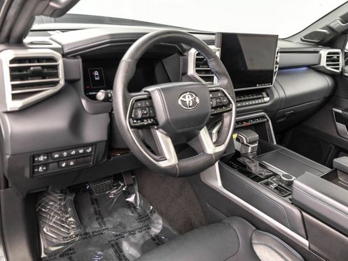 Used 2022 Toyota Tundra Platinum w/ Advanced Package AWD/4WD image 5