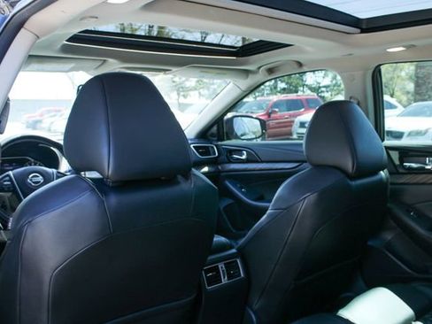 Used 2016 Nissan Maxima Platinum image 34