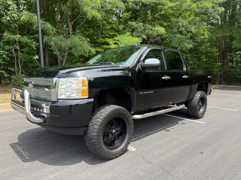 Used 2011 Chevrolet Silverado 1500 LS AWD/4WD image 47