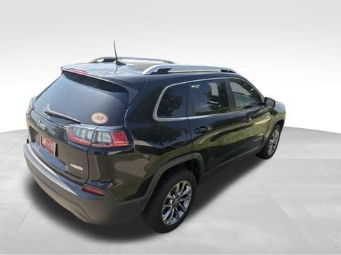 Used 2019 Jeep Cherokee Latitude Plus AWD/4WD image 4
