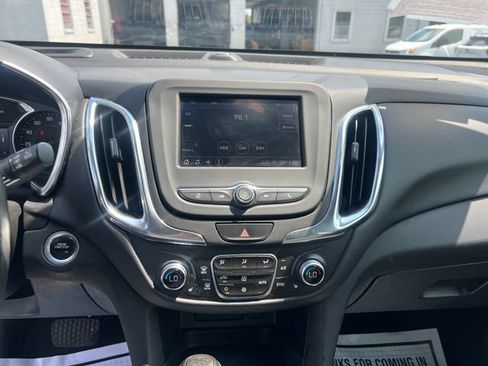 Used 2020 Chevrolet Equinox LT FWD image 17