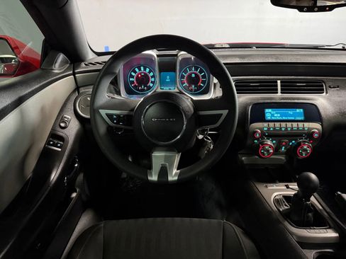 Used 2010 Chevrolet Camaro LS image 10