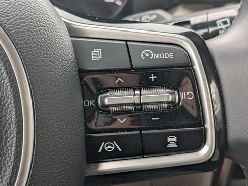 Certified 2023 Kia Sorento EX FWD image 23