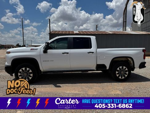 Used 2024 Chevrolet Silverado 2500 Custom w/ Custom Value Package AWD/4WD image 1