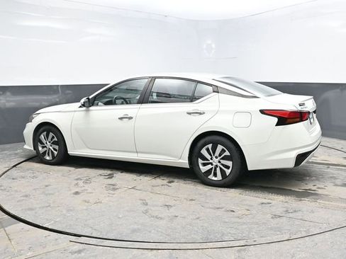 Used 2021 Nissan Altima 2.5 S image 4