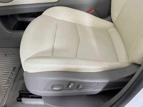 Used 2022 Cadillac XT5 Premium Luxury image 31