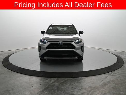 Used 2024 Toyota RAV4 XSE AWD/4WD image 8