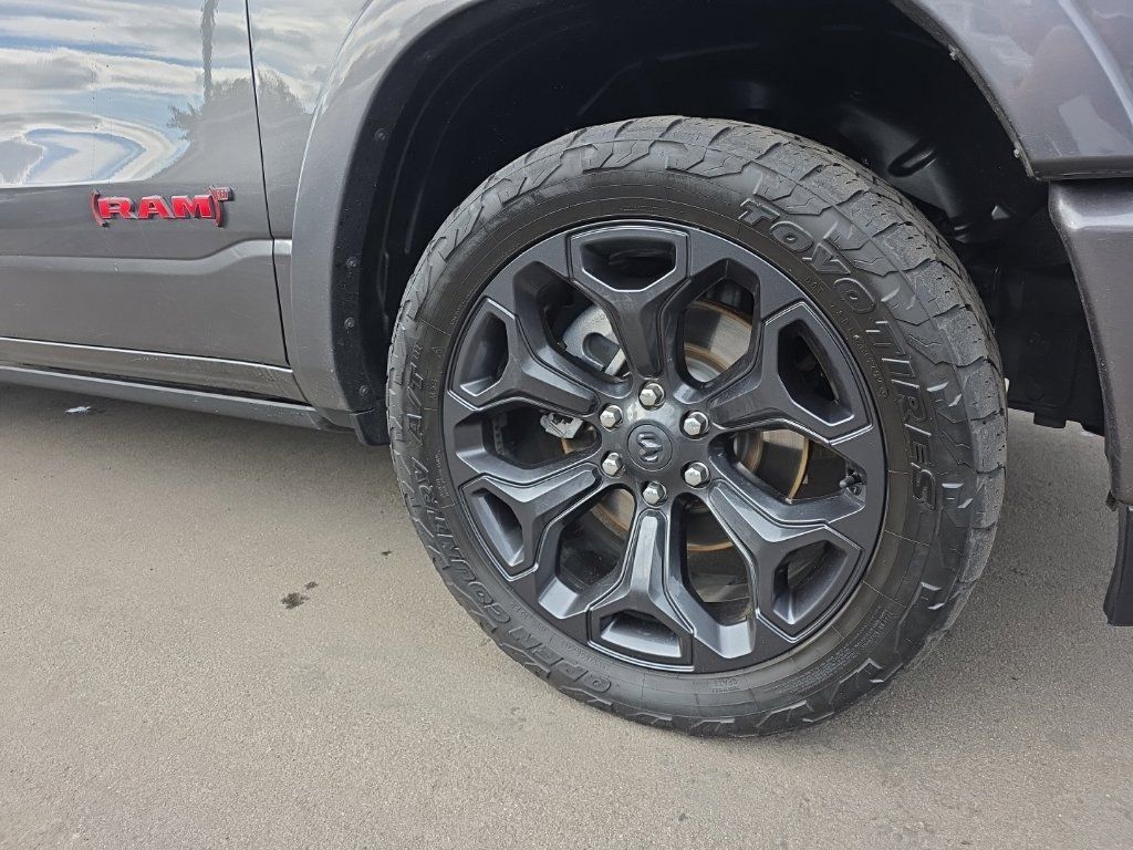 Used 2022 RAM 1500 Limited w/ (RED) Edition AWD/4WD image 10