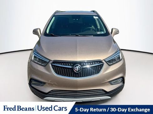 Used 2019 Buick Encore Essence w/ Experience Buick Package AWD/4WD image 2