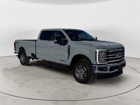 Certified 2025 Ford F350 Lariat w/ FX4 Off-Road Package image 7