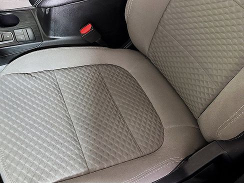 Used 2021 Ford Escape SE w/ SE Sport Appearance Package AWD/4WD image 19