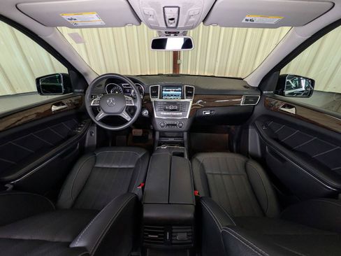 Used 2014 Mercedes-Benz GL 450 4MATIC image 4