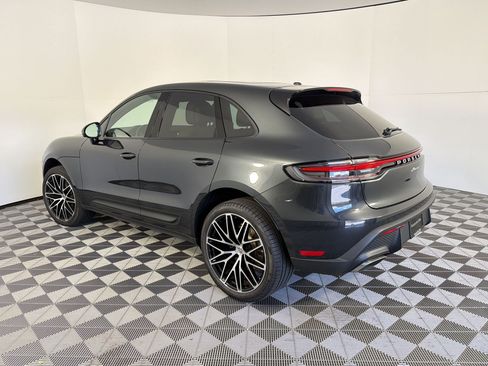 Used 2026 Porsche Macan AWD/4WD image 3