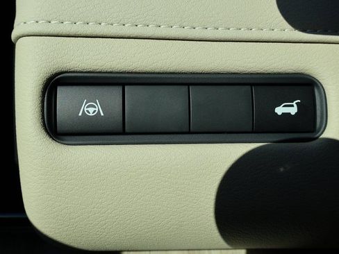 New 2026 Nissan Armada Platinum image 17