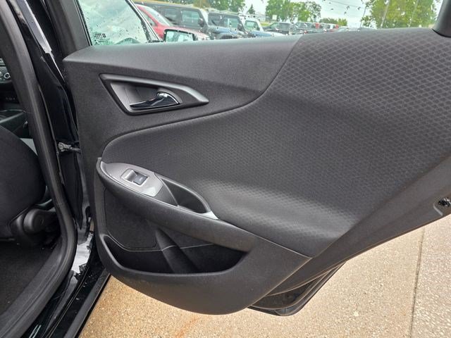 Used 2025 Chevrolet Malibu LT FWD image 11
