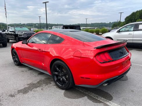 Used 2018 Ford Mustang Coupe w/ Black Accent Pkg RWD image 4